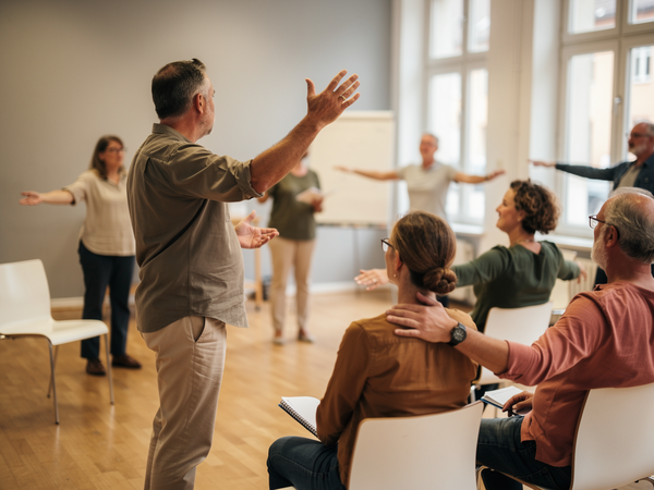 Bild zu Grundkurs Schauspieltraining - Die ersten 8 bis 12 Wochen in einem Theaterliteraturkurs - Einführung