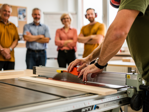 Bild zu Technikunterricht an Förderschulen - ein praxisorientierter Workshop zur Vertiefung des sicherheitsgerechten Umgangs mit Werkzeugen und Maschinen