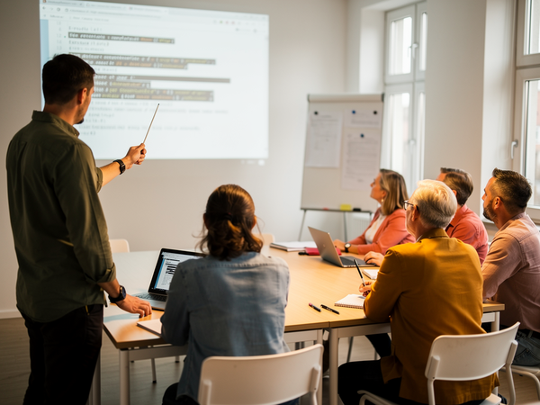 Bild zu Datacentric Apps mit SQL und SQLPage
